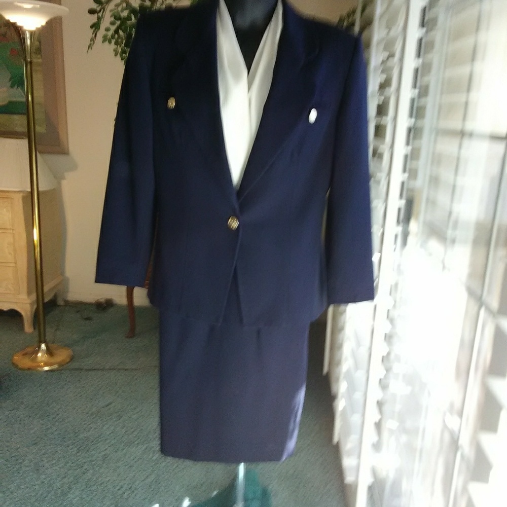 🌟Now $28 Was $40 Morgan Miller Suit  UEC